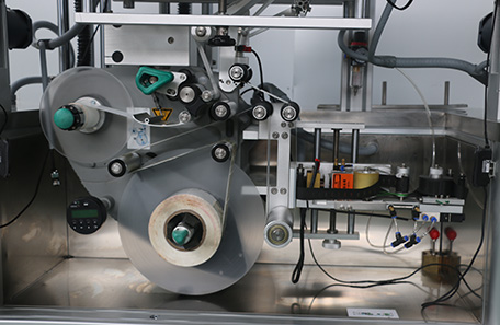 干果盒上下面貼標(biāo)機(jī)