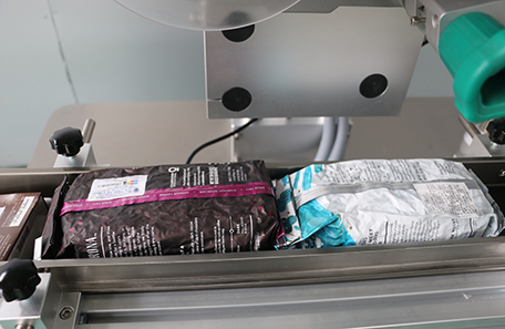 書本平面貼標機