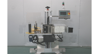 使用立式貼標(biāo)機(jī)有哪些功能優(yōu)勢(shì)？