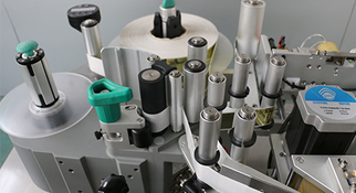 為什么選擇上海軒特的二維碼貼標(biāo)機(jī)