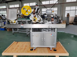 2025.7.28阿根廷斜臥不干膠貼標機1臺